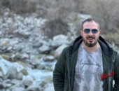 بعد نجاحه العالمي.. أحمد البابلي يُحضّر لتجربة كوميدية مصرية سعودية ويصوّر مسلسله الجديد باليونان