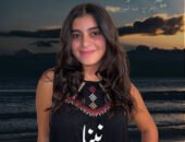 مريم أشرف زكي في عرض “نينا” عن مسرحية “بين الميه والهوا” على مسرحي الجامعة الأمريكية