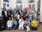 أطفال روسيا يصنعون فانوس رمضان