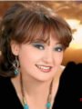 مروة نصير: لم أعتزل الفن ونفسي أشتغل.. ومسيرتي الفنية جمعتني مع نجوم كبار